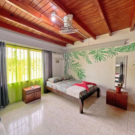 Hostal Mom Mariela San Andrés Esterno foto