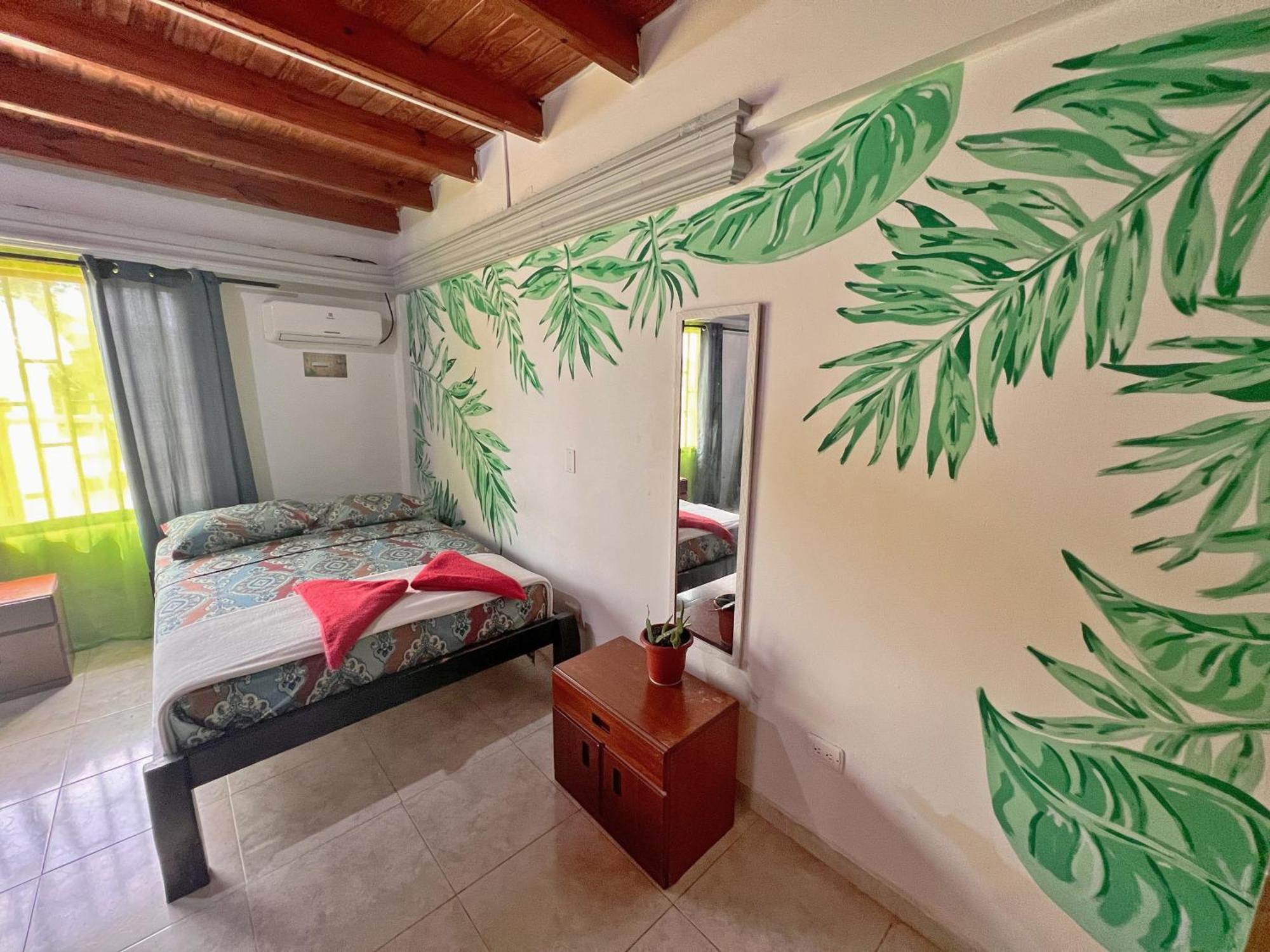 Hostal Mom Mariela San Andrés Esterno foto